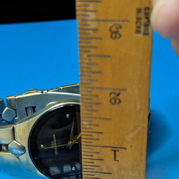 Armitron Diamond Watch Strong with Fancy Stain glass Rim Face Working - Picture 7 of 8